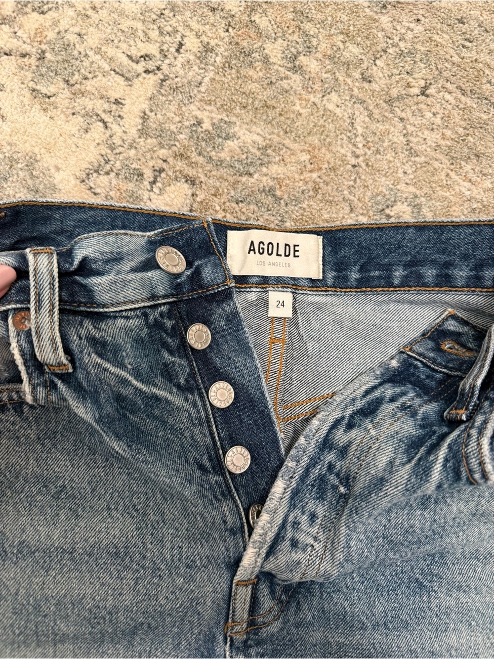 AGOLDE Riley Jean Shorts - Picture 3 of 6